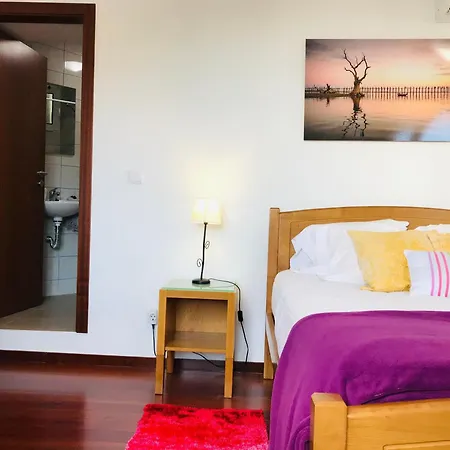 Hébergement de vacances Casa Lugar Da Ribeira Mit Dachterrasse Campanário