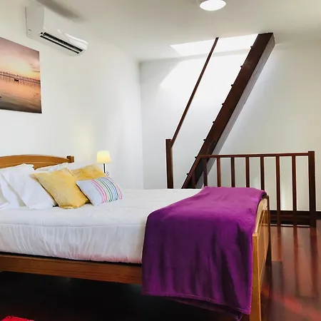 Casa Lugar Da Ribeira Mit Dachterrasse Hébergement de vacances *