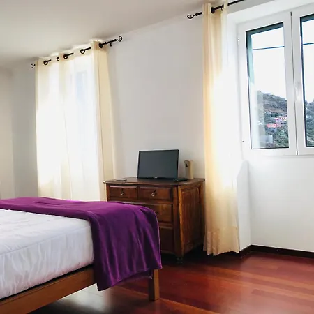 Casa Lugar Da Ribeira Mit Dachterrasse Hébergement de vacances Campanário