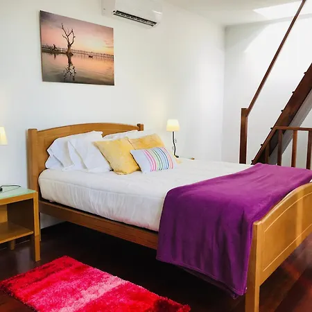 Casa Lugar Da Ribeira Mit Dachterrasse Hébergement de vacances Campanário